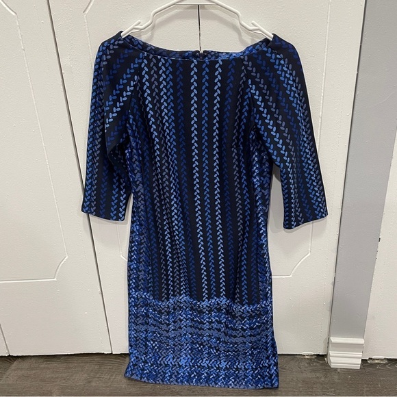 Donna Morgan Blue Patterned Knee Length Dress - Picture 1 of 9